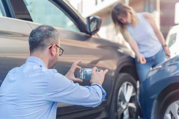 Professional Full Coverage Car Insurance technician working in Bourg, LA